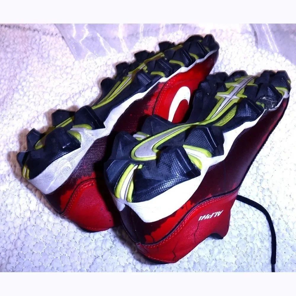 Nike red/black Alpha football shoes - Picture 6 of 6